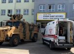 Кадър от мястото на инцидента след стрелбата в училището в окръг Шанлъурфа.