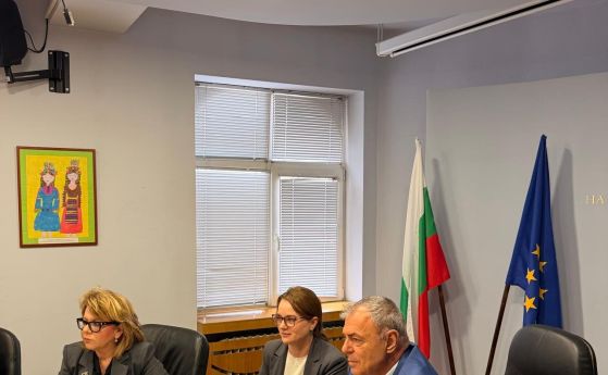 МОН готви мерки за подобряване на психичното здраве на учениците