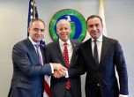 Румънска делегация, водена от министъра на финансите Александру Назаре