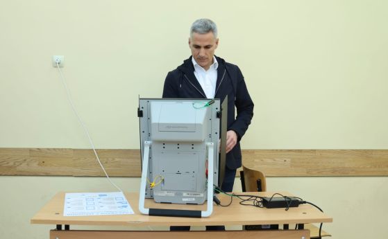 Гюров: Гласувах за страна, в която в НС се влиза с идеи, а не с пачки в пояса.