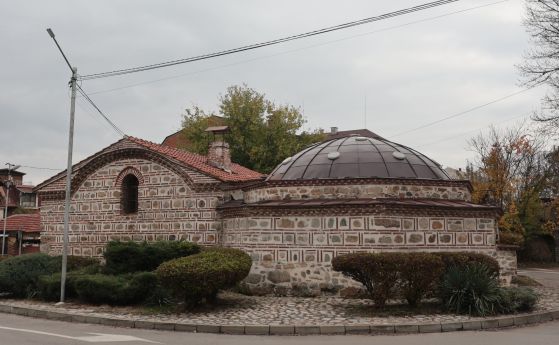 Радев печели и Кюстендил при 100% обработени протоколи