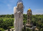 Статуята на Богородица в Хасково
