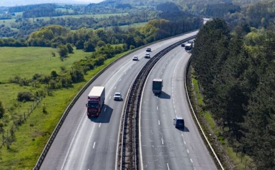 Ограничават движението по пътя Симитли - Кресна заради ремонт