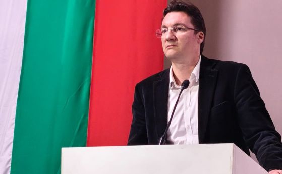 Крум Зарков получи доверието на ръководството на БСП