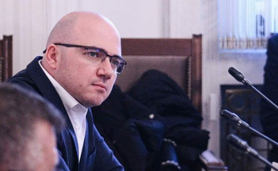 Илин Димитров: ''Прогресивна България'' няма да слива министерствата на културата и туризма