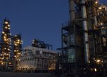 Нефтопреработвателният завод