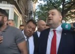 Пеевски с робокоп от СОБТ