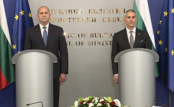 Правителството на Гюров предаде щафетата на Радев