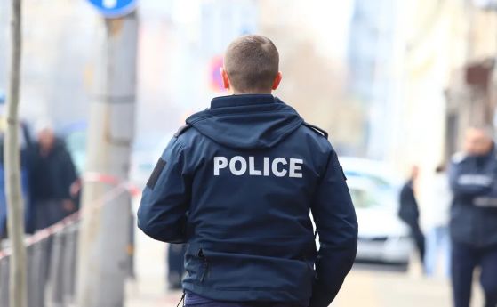 Откриха тяло на мъж в двора на хотел в Банско