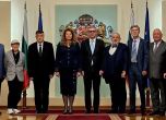 Президентът раздава почетни знаци на културата и образованието