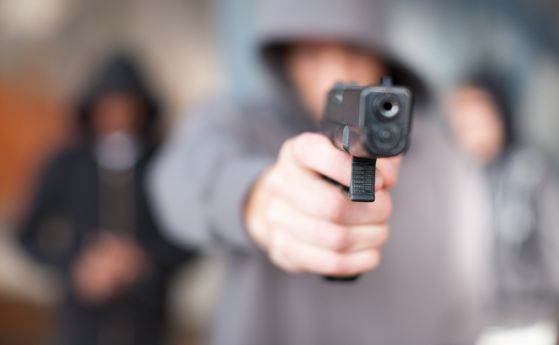 Двама убити и четирима ранени при стрелба в Южна Испания