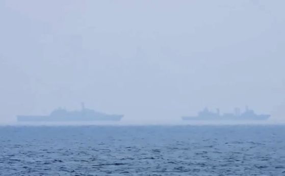 Ескалация: Китай разположи 100 военни кораба край Тайван