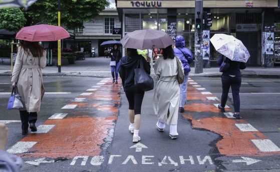 Дъждовна неделя, до 25 градуса днес