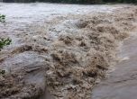 Река Черна преля и наводни село Тича