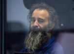 Подсъдимият Талеб ал Абдулмохсен седи зад стъклена преграда по време на процеса в Окръжния съд в Магдебург.