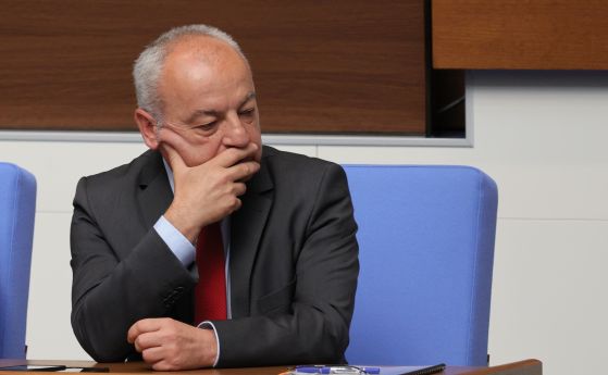 Гълъб Донев