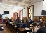 Журналисти срещу тролове: как студенти се учат да разпознават фалшиви новини с ролева игра