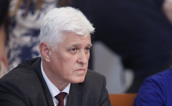 Димитър Стоянов в комисията по отбрана - БГНЕС/Боян Топчийски