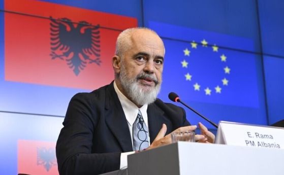 Албанският премиер Еди Рама