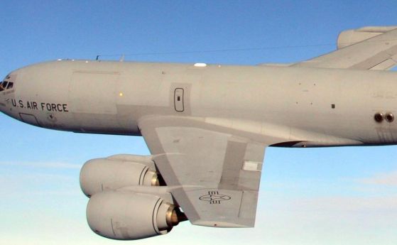 KC-135R 