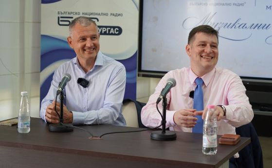 Изпълнителният директор на Музикаутор Иван Димитров и генералният директор на БНР Милен Митев 