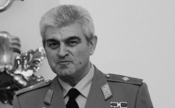 Генерал-майор Александър Александров 