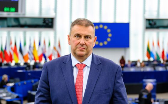 Емил Радев