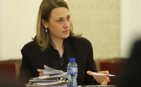 Архив. Ива Митева в 46-ото Народно събрание 