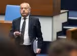 Финансовият министър Гълъб Донев присъстваше на гласуването и дебатите. БГНЕС/Стефан Василев