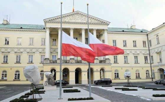 Най-голямата полска опозиционна партия се разцепи