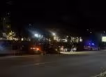 Двете компании, вече спряни от полицията на бул. България. Ружа Райчева/OFFNews
