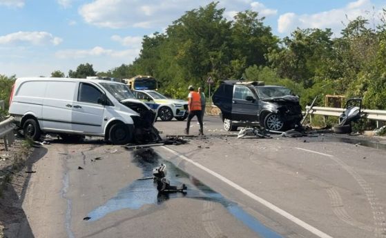 Тежка катастрофа с жертва затвори пътя Русе - Разград