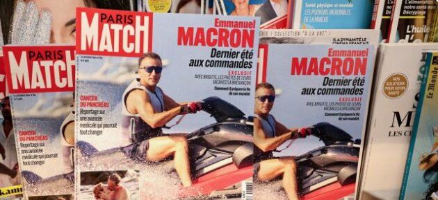 Снимката на Макрон на джет ски
