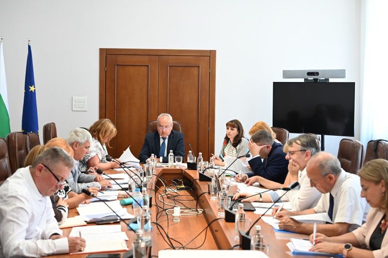 Гълъб Донев