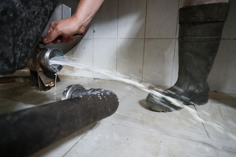 Отпадни води от мандра замърсиха река Давидковска