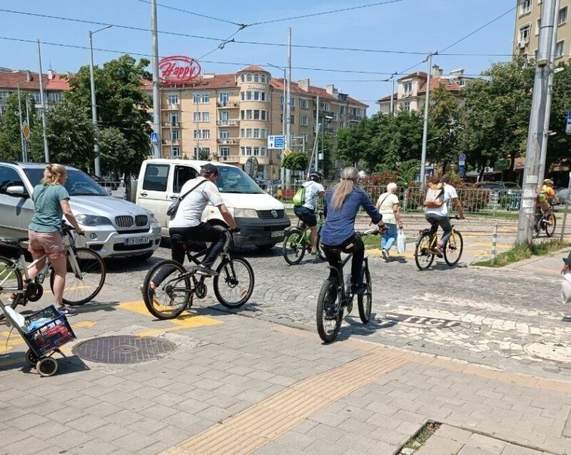 Велосипедисти в София