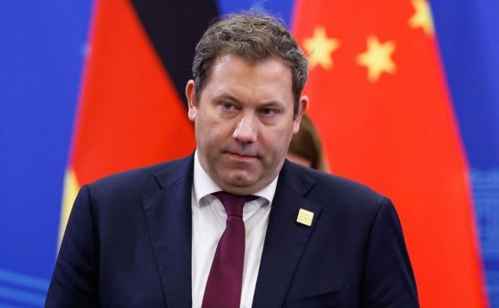 Германски финансов министър блокиран в САЩ, повреда в самолета му