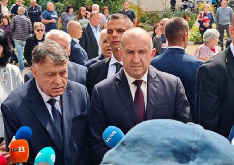 Радев в село Раковица