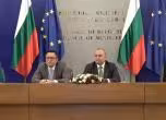 Министри от кабинета дават брифинг за мерките за горивата