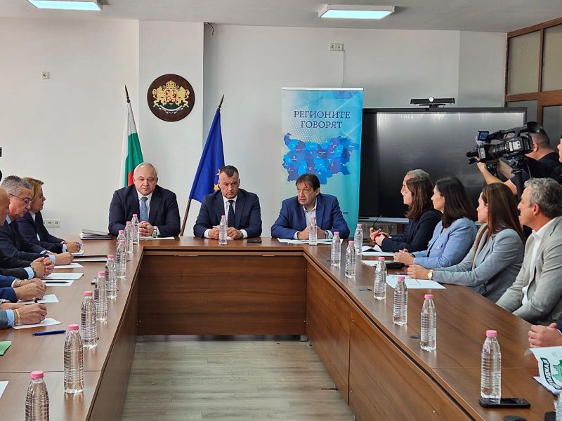 Министър Иван Шишков в Кърджали, МРРБ