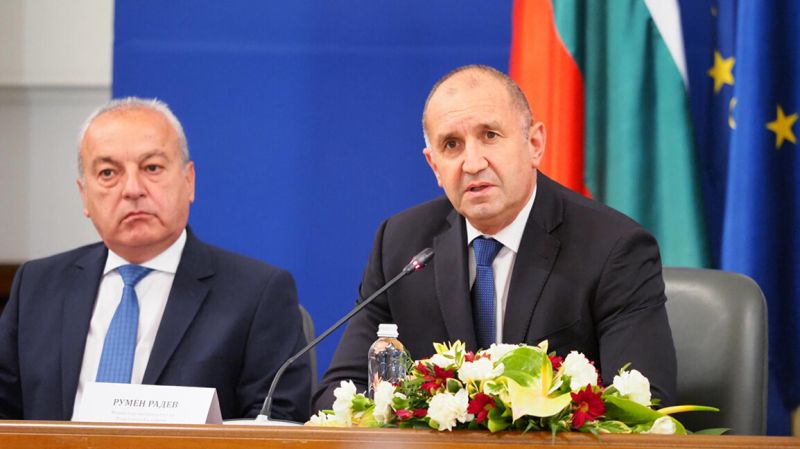 Гълъба на Радев
