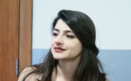 Лена Бориславова ще използва обезщетението от Трифонов, за да подкрепя атакувани жени