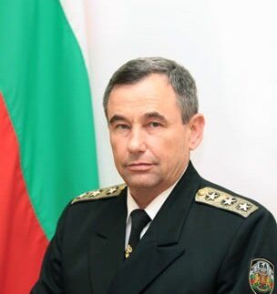 Вицеадмирал Румен Николов