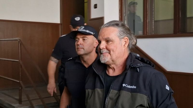 Николас