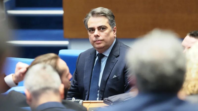 Асен Василев