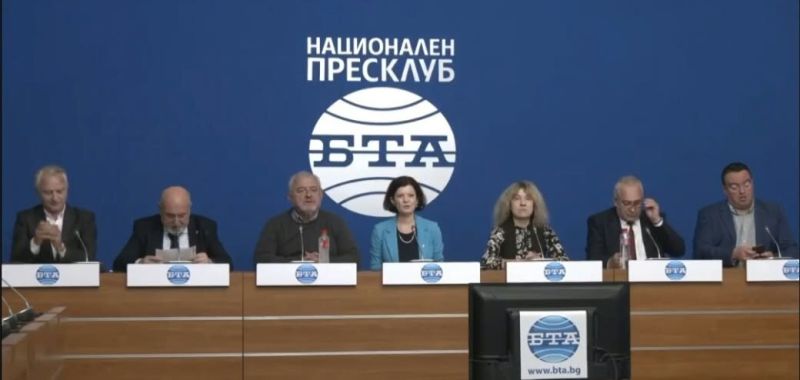 Преподавателите