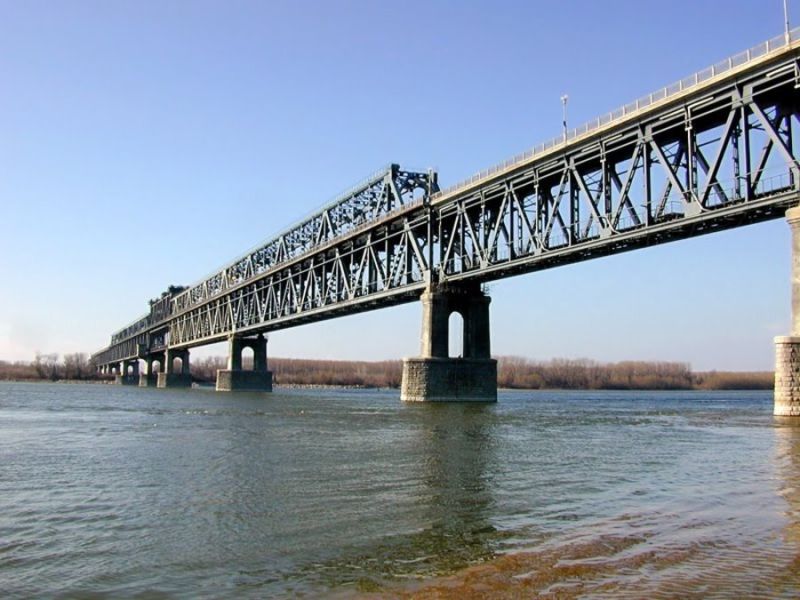 мост