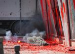 Напрежение и пострадали на протеста на ''Възраждане'', опитали се да подпалят вратата на Дома на Европа (снимки) slid