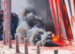 Напрежение и пострадали на протеста на ''Възраждане'', опитали се да подпалят вратата на Дома на Европа (снимки) slid