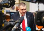 ''Музей на сглобката'': Пеевски покани журналисти в кабинета си, показа снимки и документи от работата си с ПП-ДБ (снимки) slid